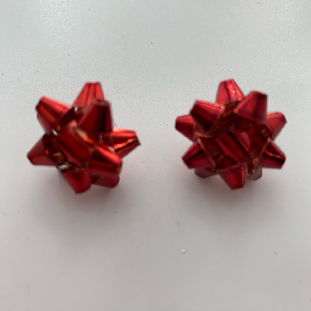 Red Christmas Bow Earrings pierced post holiday festive - Picture 6 of 6
